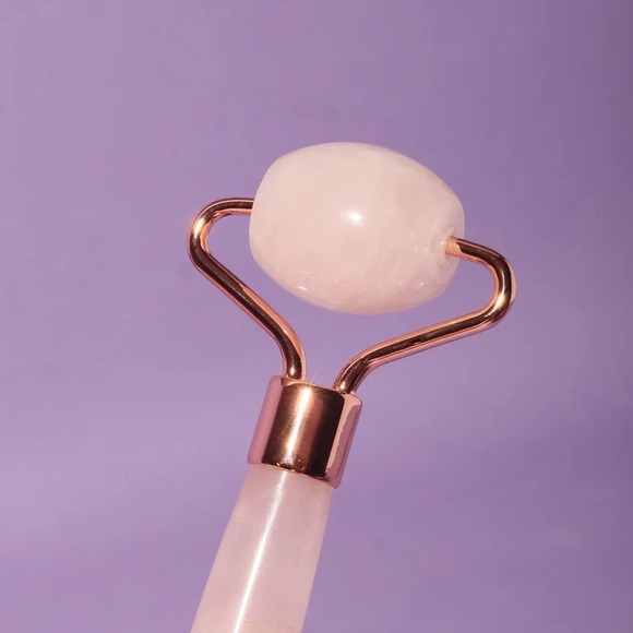 fancii AEVA Rose Quartz Roller - Picture 7 of 8